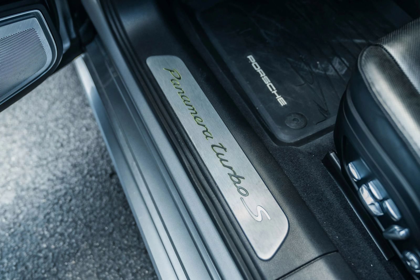 Used 2018 Porsche Panamera Turbo S AWD/4WD image 20