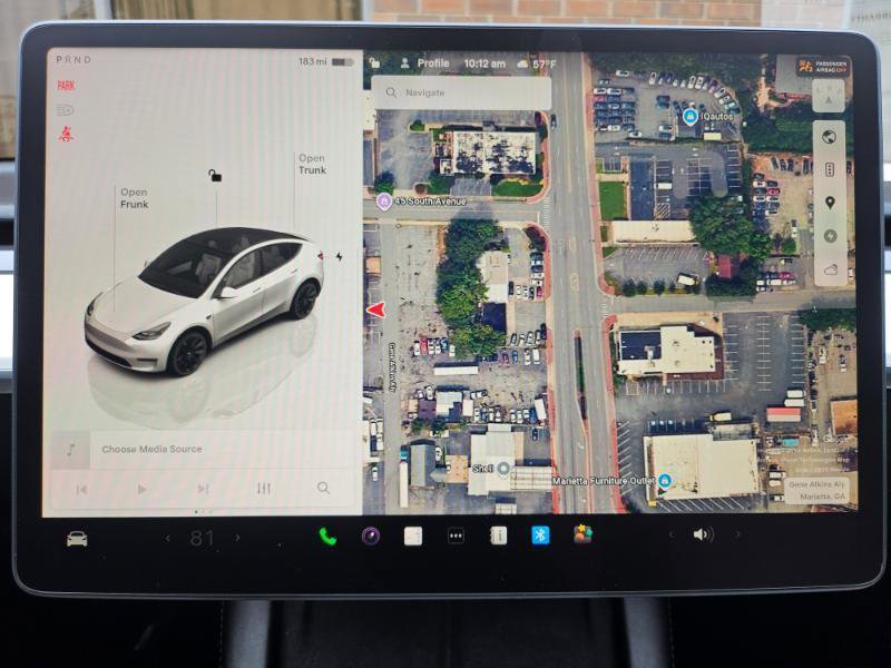 Used 2022 Tesla Model Y Long Range AWD/4WD image 41