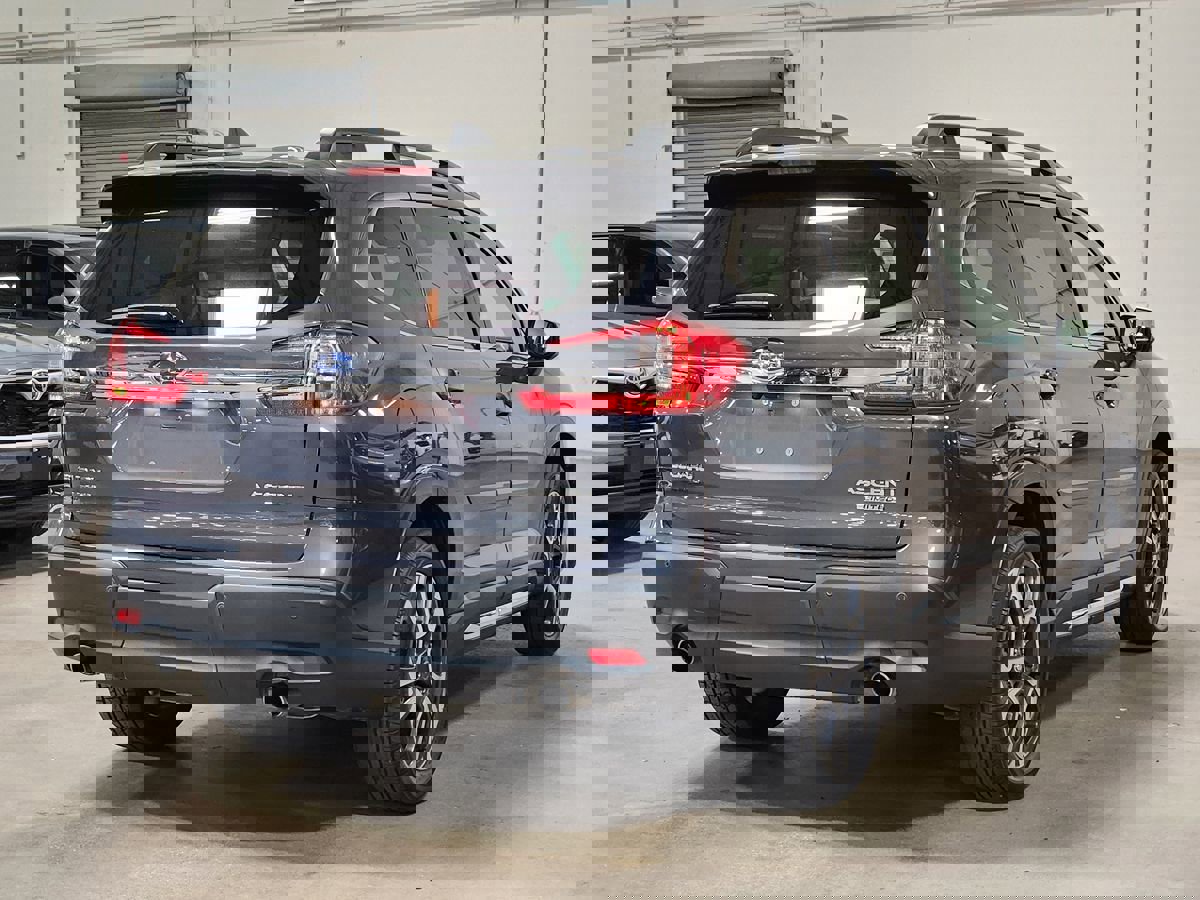 Used 2023 Subaru Ascent Limited w/ Technology Package image 8