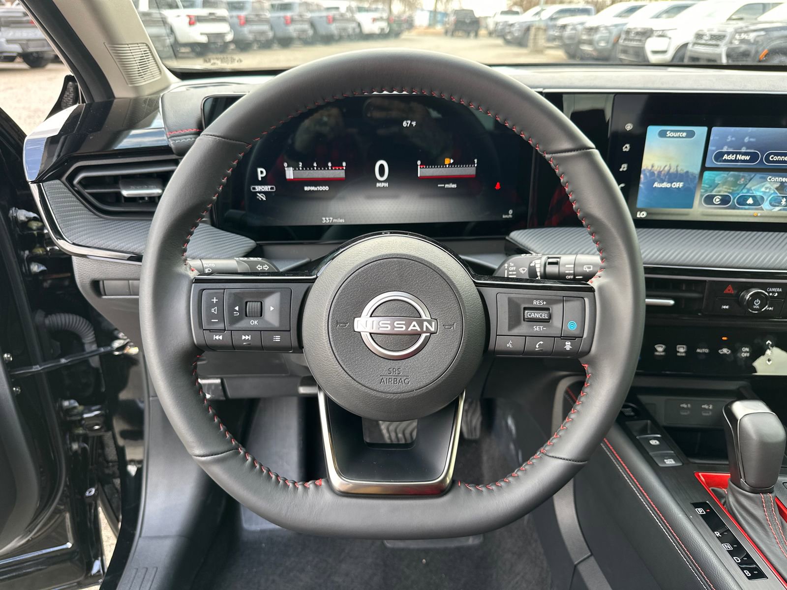 Certified 2025 Nissan Kicks SR FWD image 24