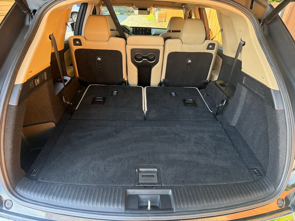 Used 2022 Acura MDX w/ Technology Package FWD image 32