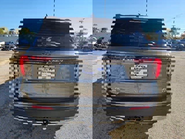 New 2026 Ford Explorer Active w/ Active Comfort Package image 7