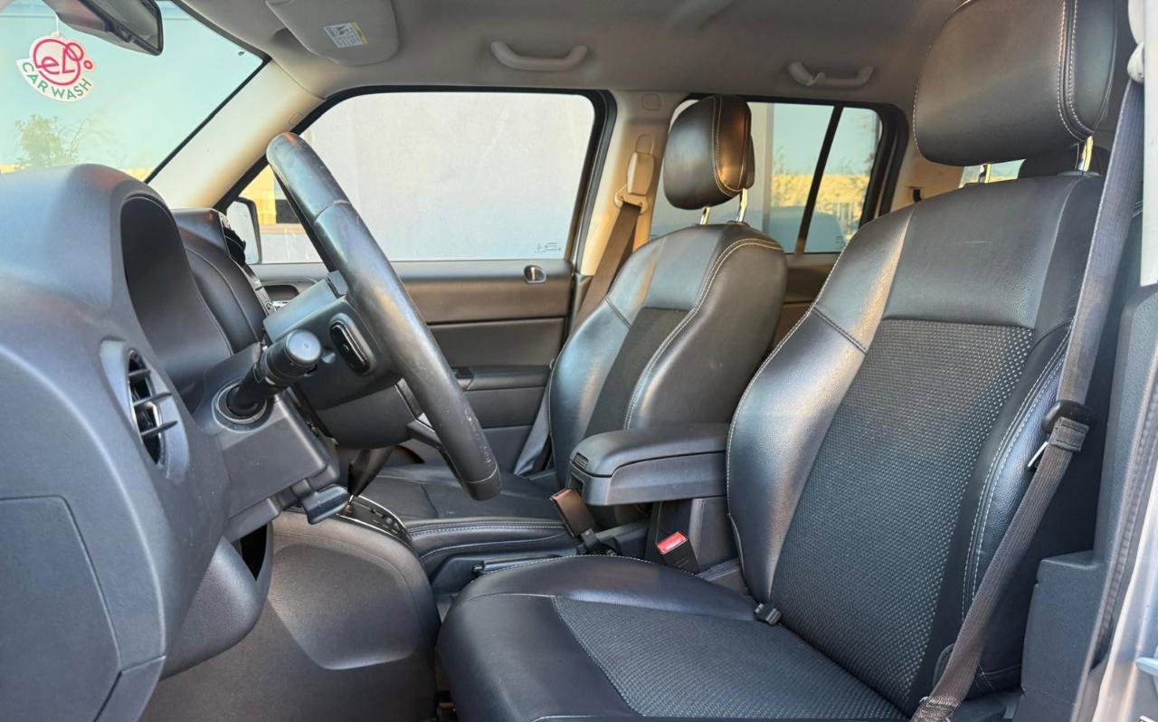 Used 2016 Jeep Patriot Sport w/ Power Value Group FWD image 18