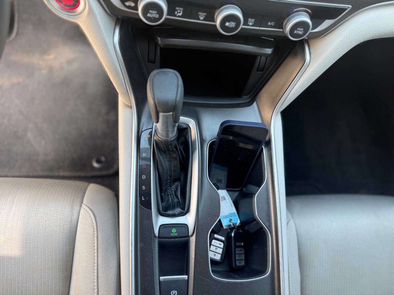 Used 2018 Honda Accord LX image 15