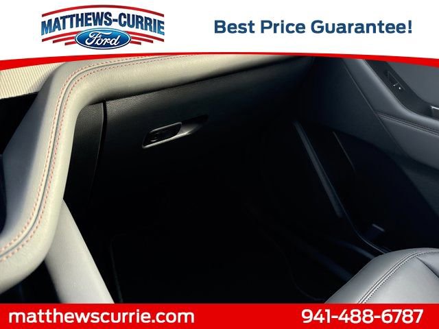 New 2026 Ford Explorer Active w/ Active Comfort Package image 23