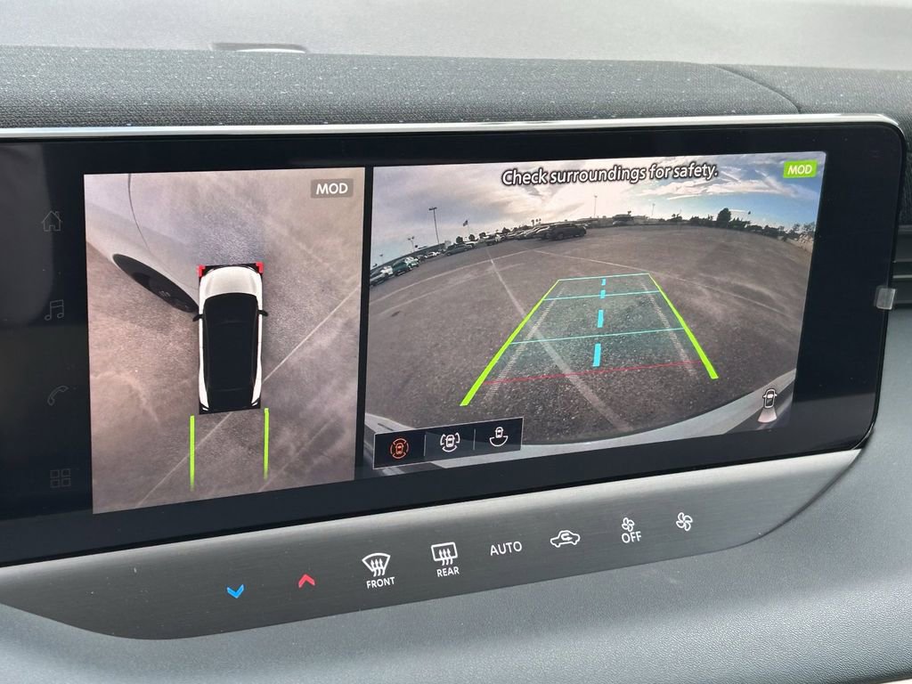 New 2026 Nissan Leaf w/ Illuminated Package image 16