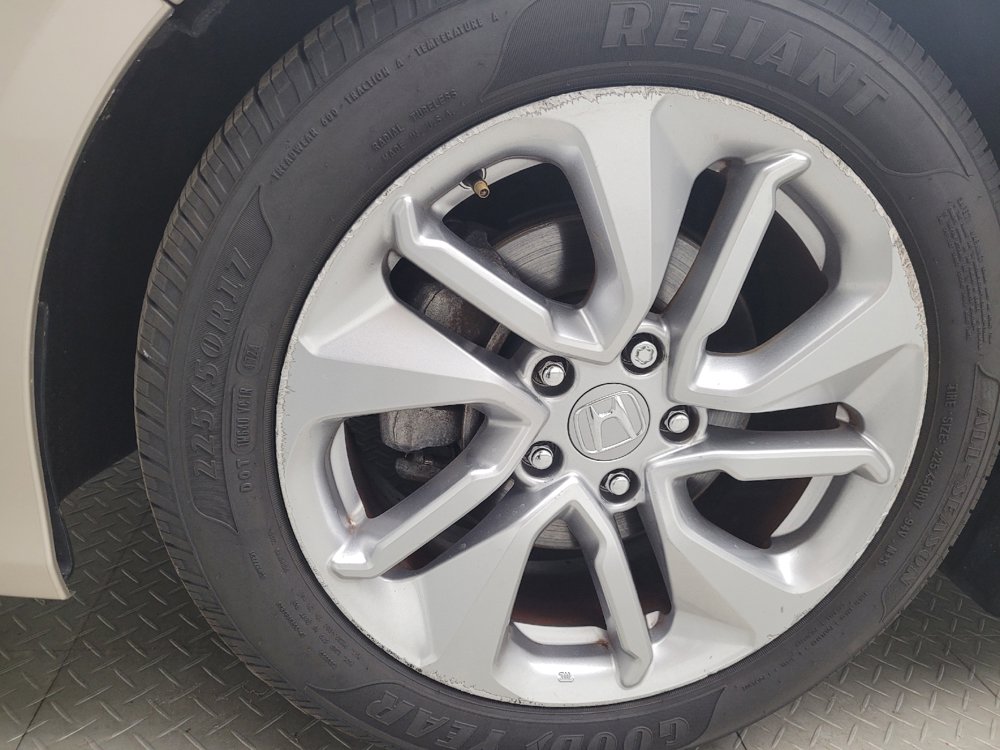 Used 2018 Honda Accord LX image 31