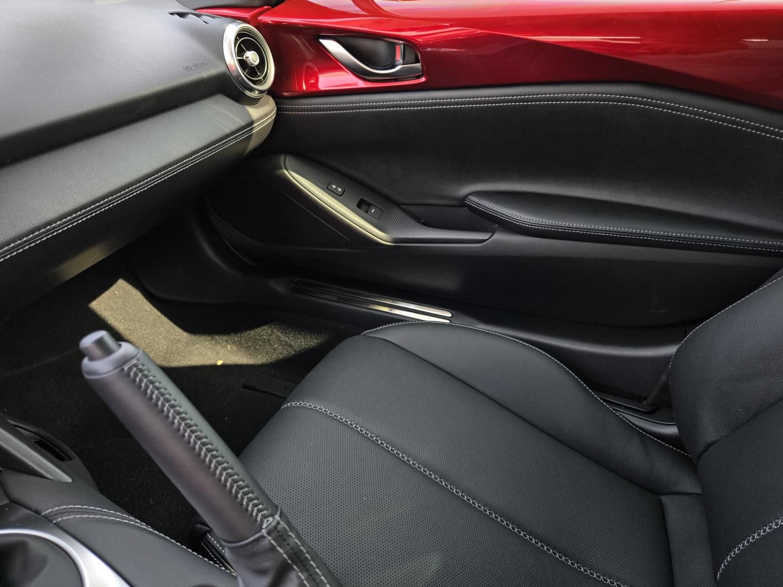 New 2026 MAZDA MX-5 Miata RF Grand Touring RWD image 26