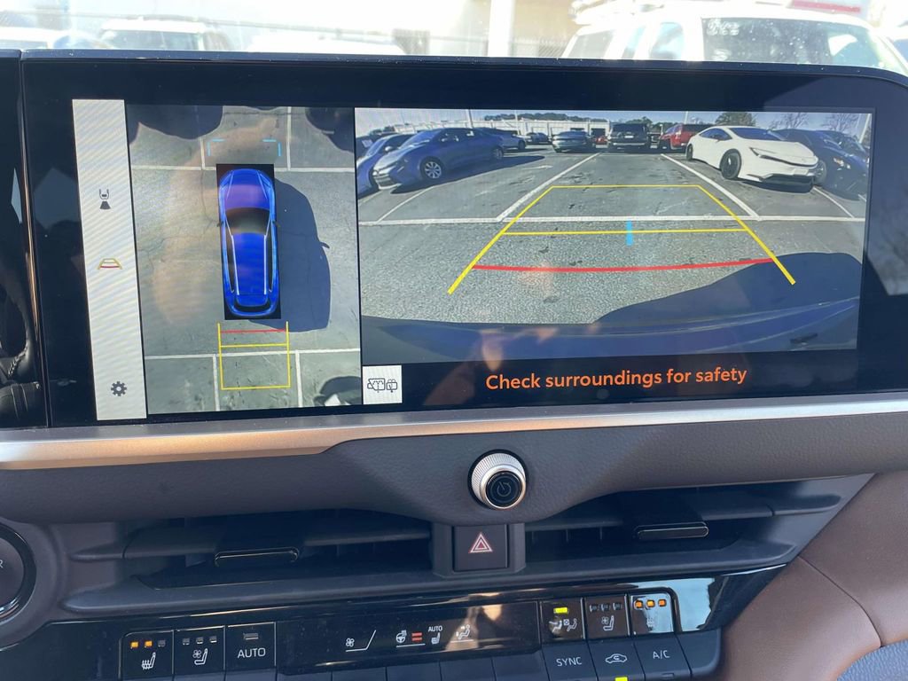 Used 2025 Toyota Crown Signia image 41