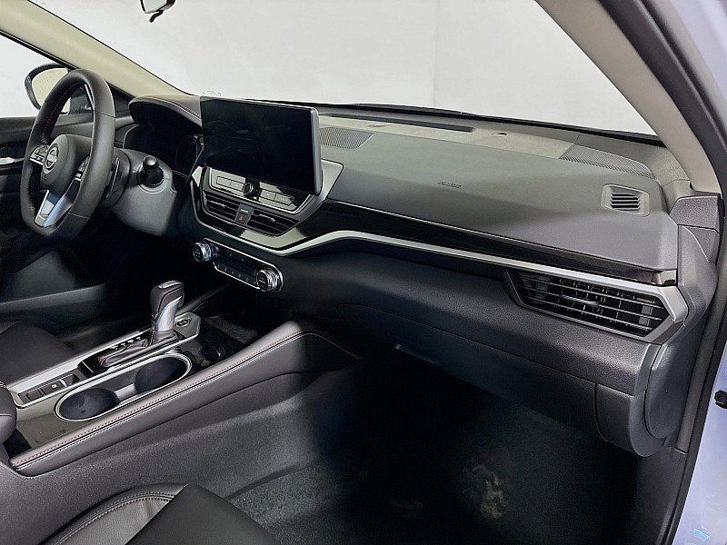 New 2025 Nissan Altima 2.5 SR w/ SR Premium Package image 28