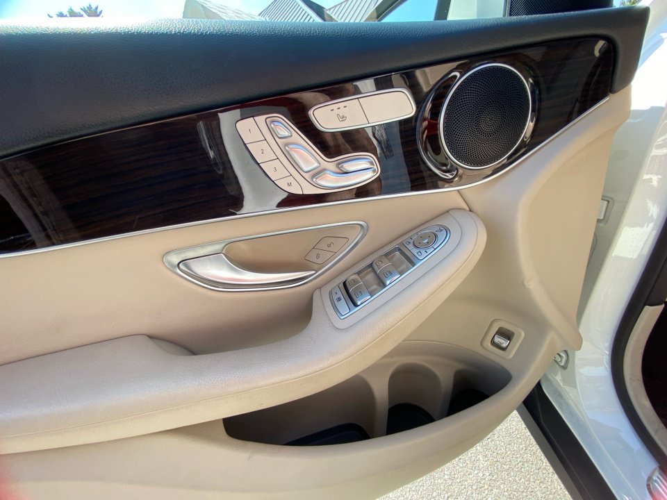 Used 2018 Mercedes-Benz GLC 300 image 32