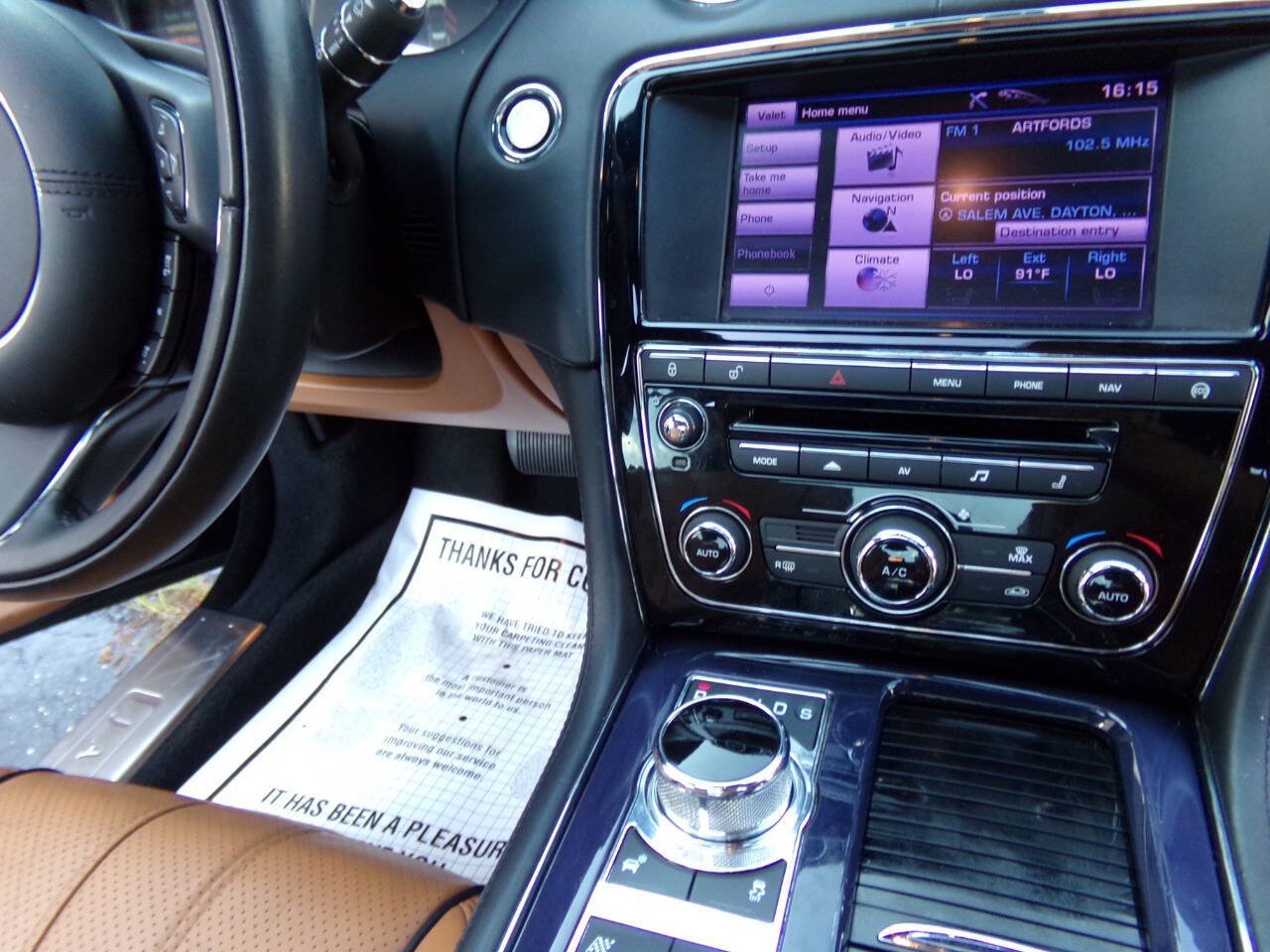 Used 2013 Jaguar XJ AWD image 42