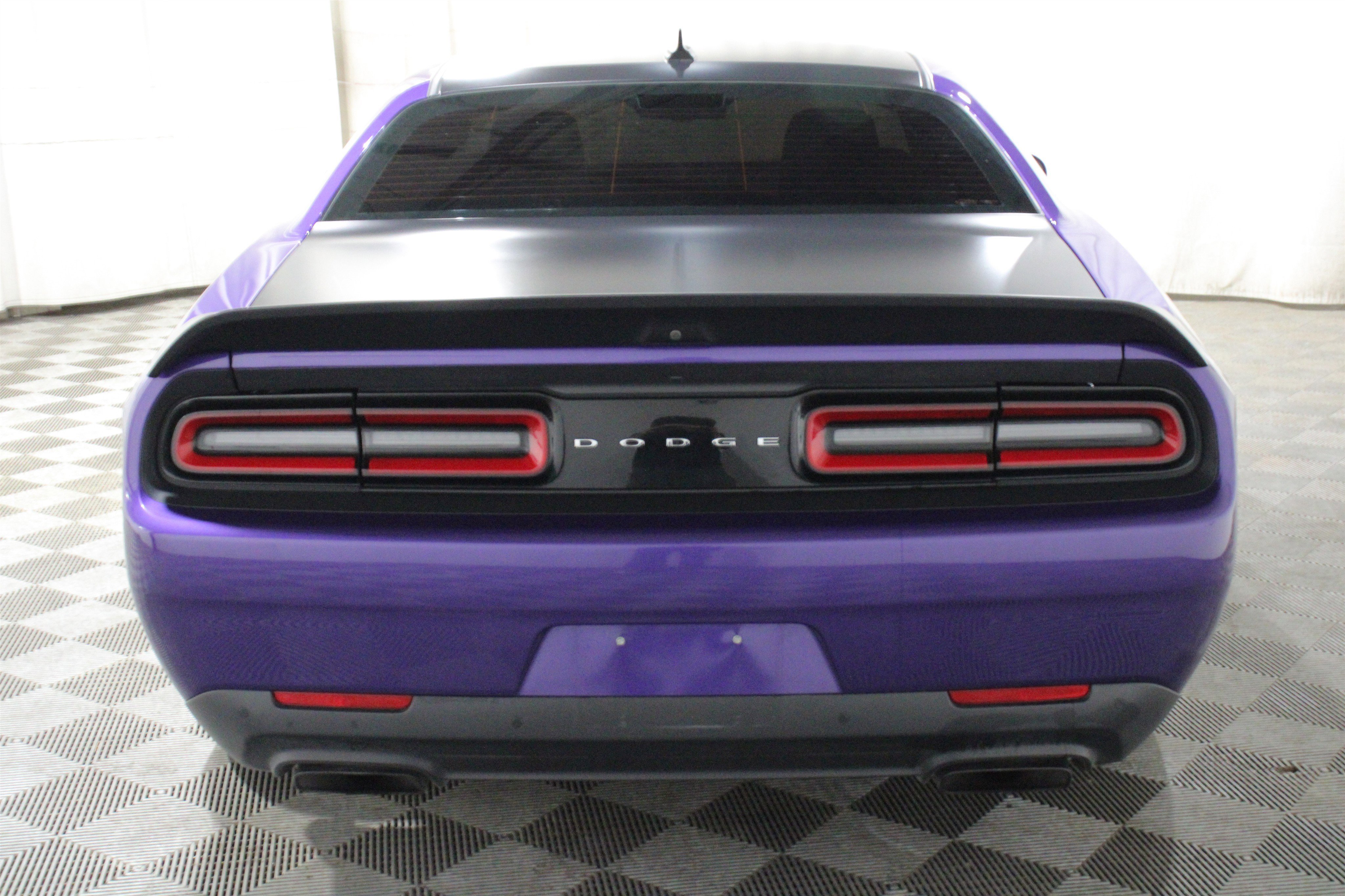 Used 2019 Dodge Challenger SRT Hellcat Redeye image 31