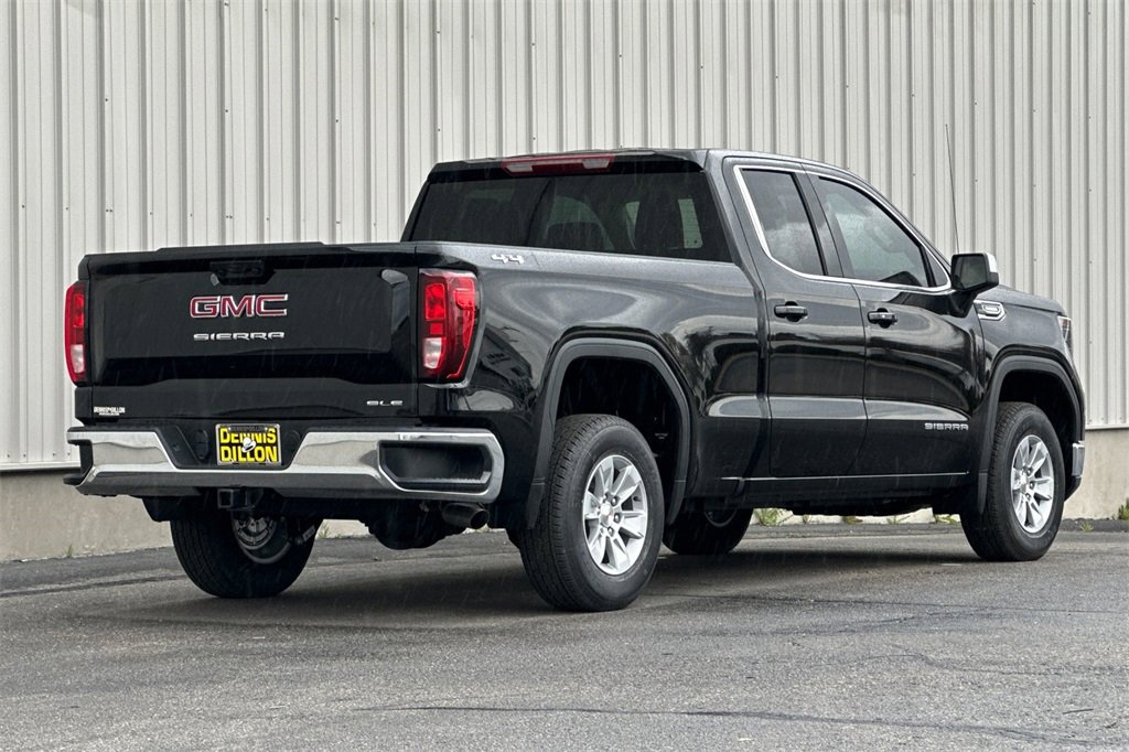 New 2025 GMC Sierra 1500 SLE image 5
