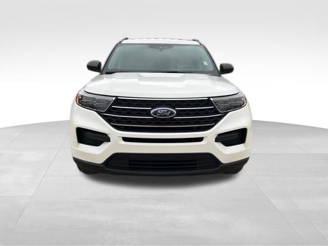 Used 2022 Ford Explorer XLT image 10