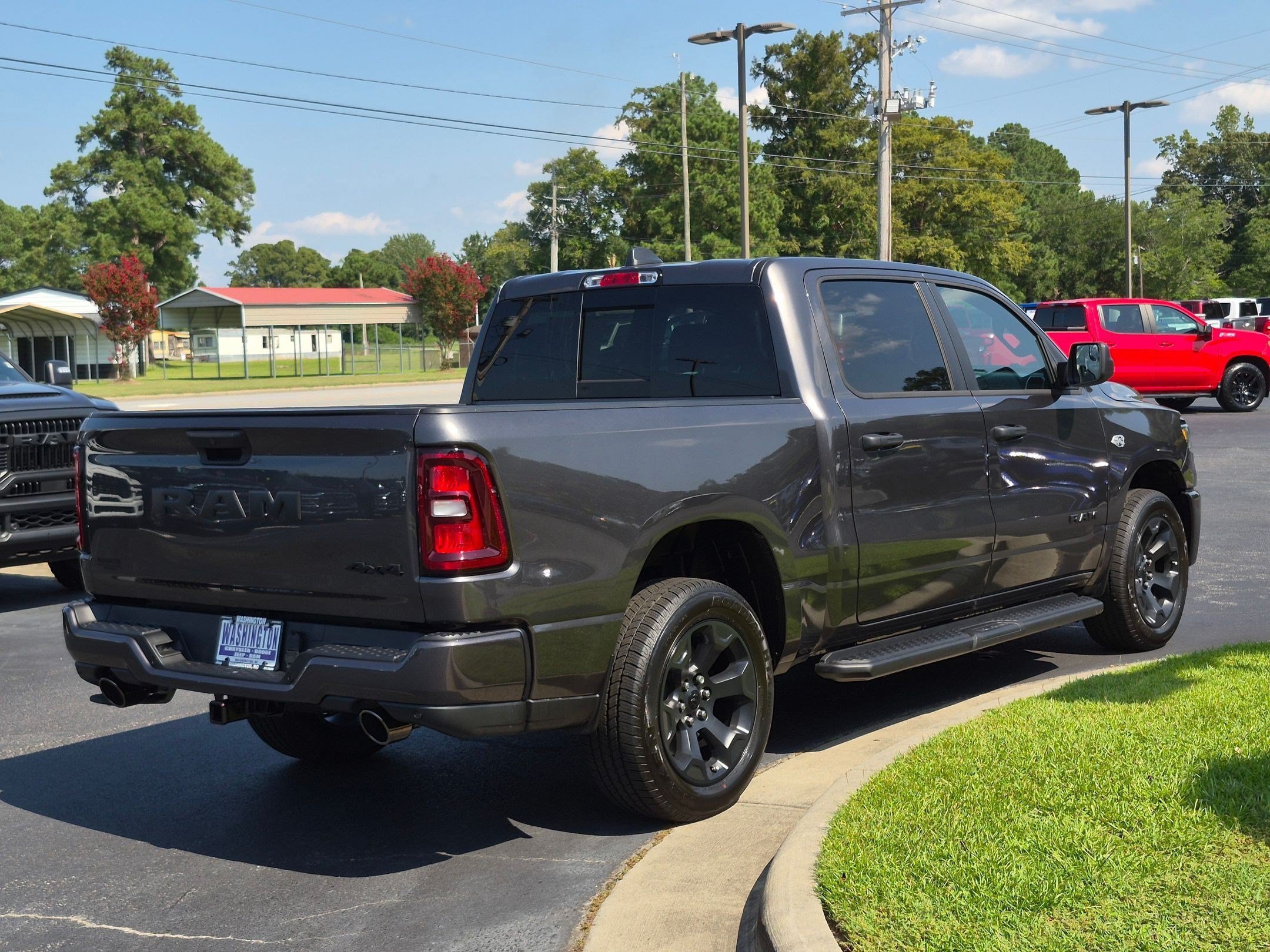 New 2026 RAM 1500 Express AWD/4WD image 5