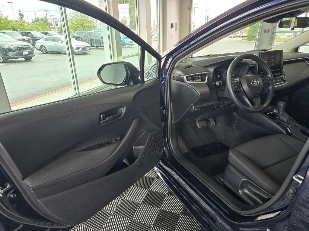 Used 2024 Toyota Corolla LE FWD image 18