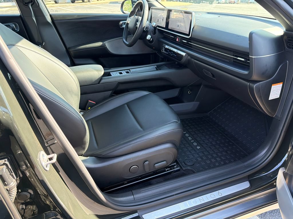 Used 2023 Hyundai Ioniq 6 Limited RWD image 13
