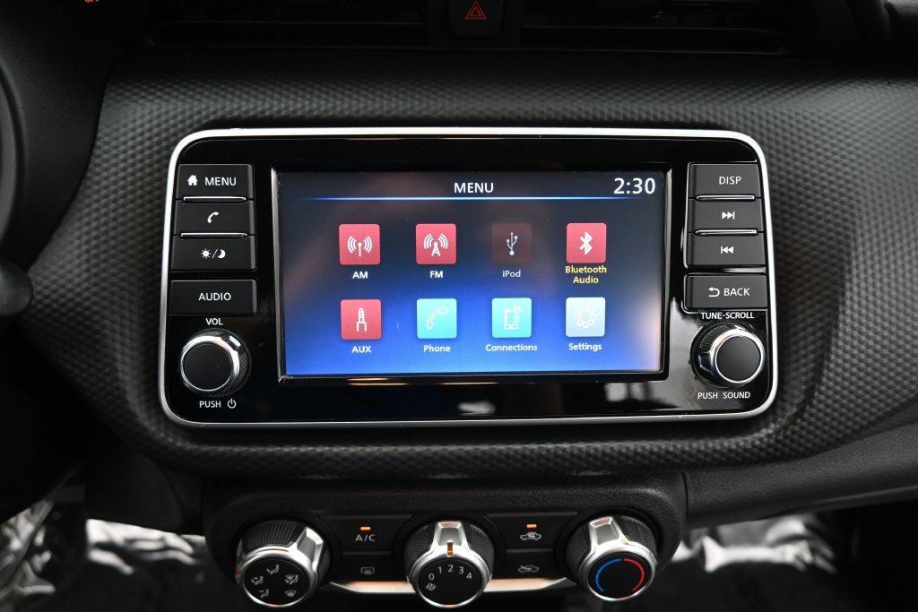 Used 2024 Nissan Kicks S FWD image 13