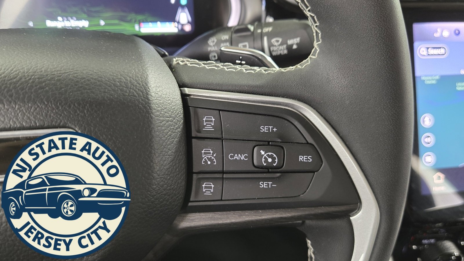 Used 2022 Jeep Grand Cherokee Limited 4xe image 13