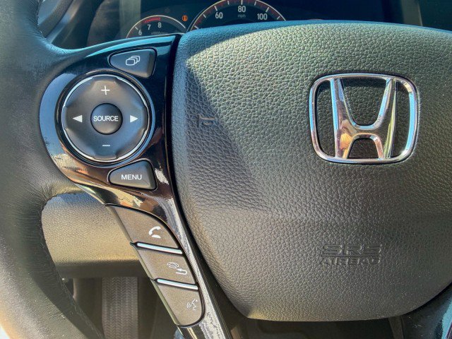 Used 2017 Honda Accord EX-L image 9