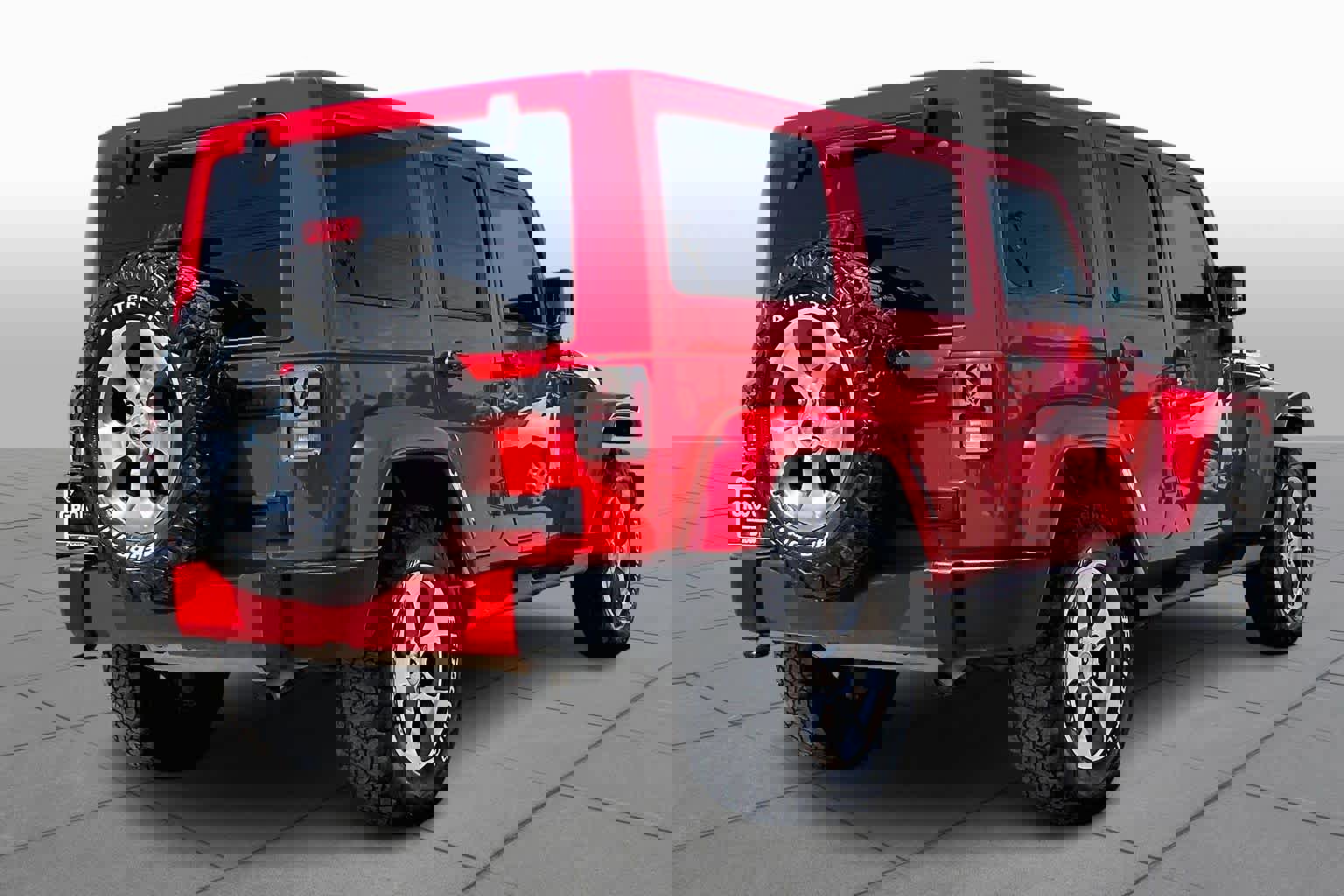 Used 2017 Jeep Wrangler Unlimited Sahara w/ Connectivity Group image 12