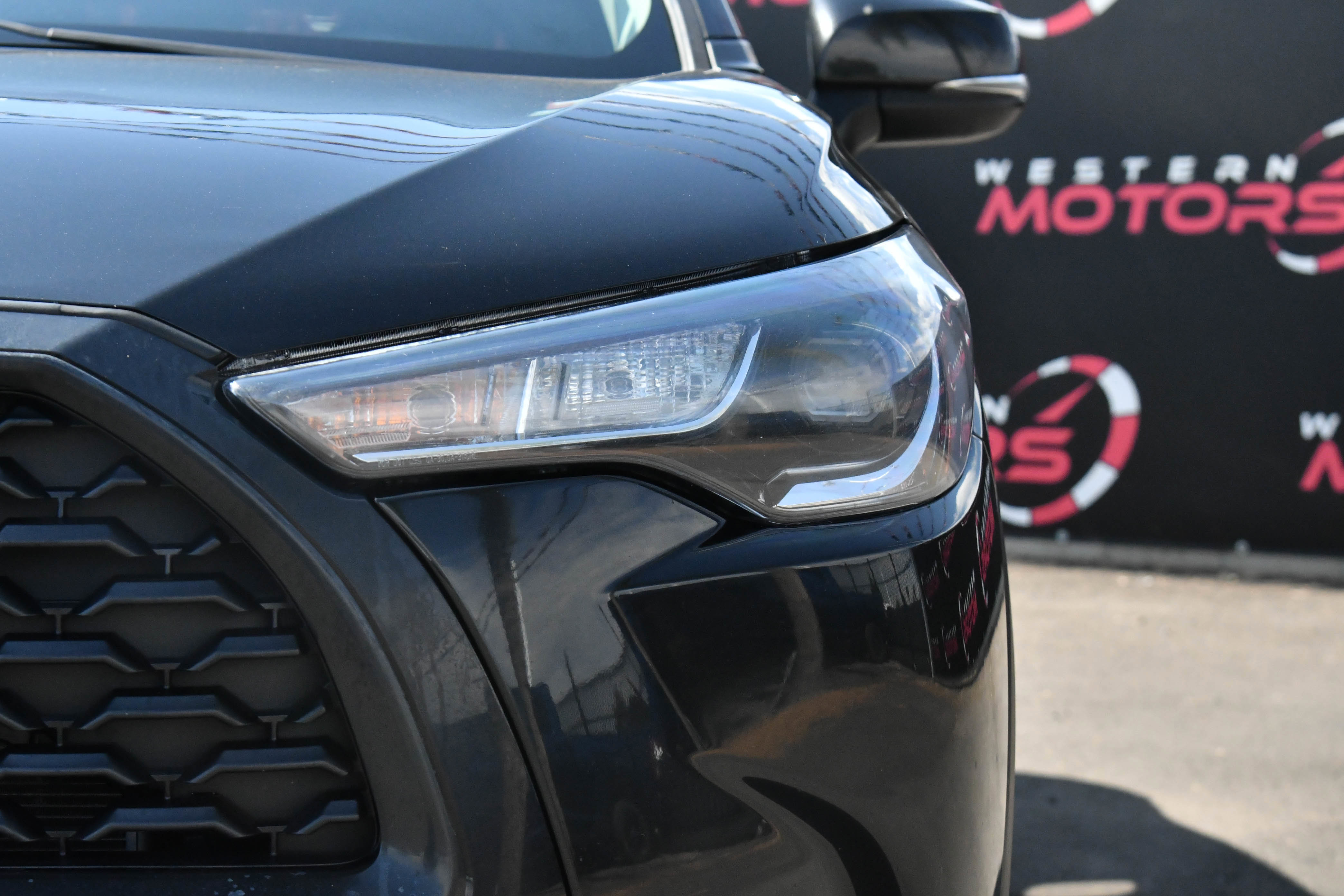 Used 2023 Toyota Corolla Cross LE image 11