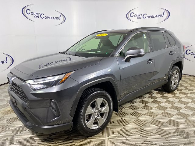 Used 2023 Toyota RAV4 XLE w/ Convenience Package AWD/4WD image 3