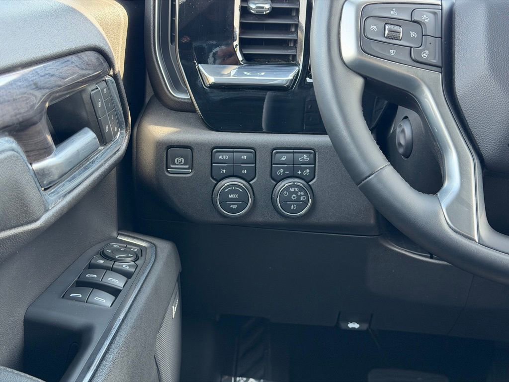 Used 2023 Chevrolet Silverado 1500 LTZ w/ LTZ Convenience Package II image 33