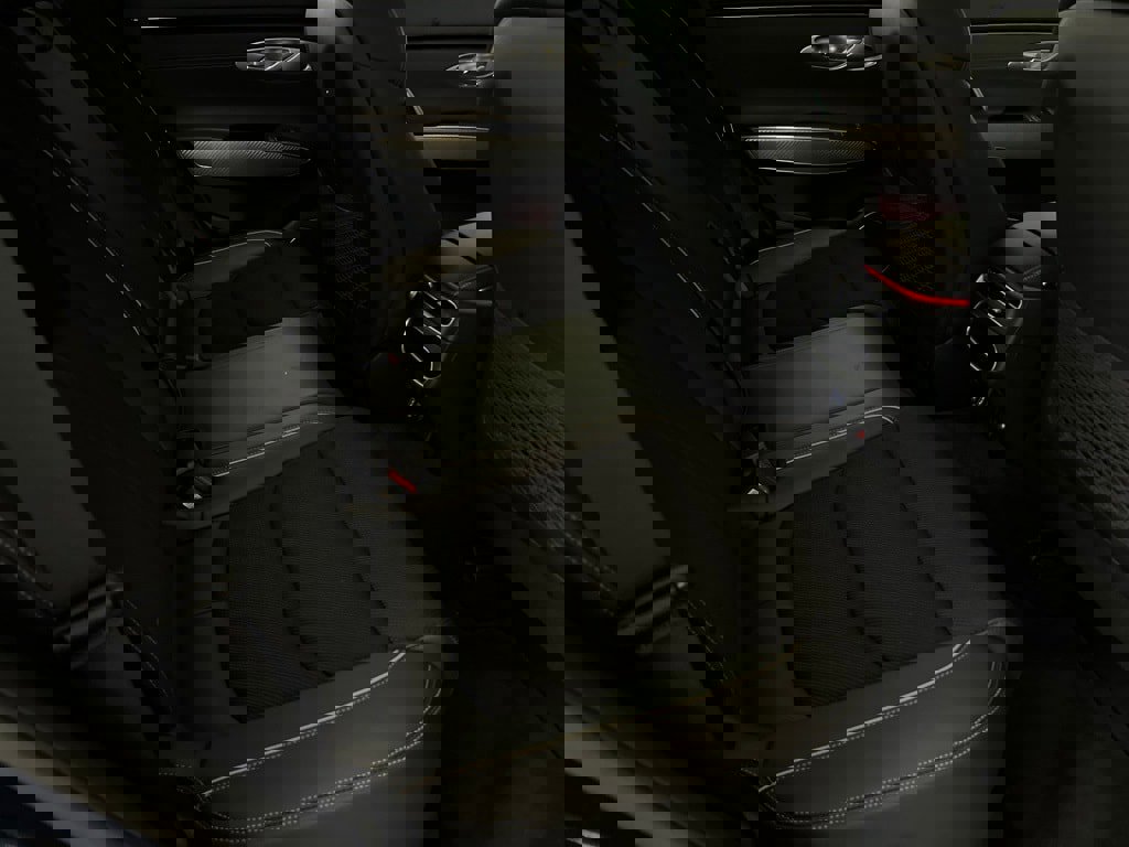 Used 2024 Genesis GV70 3.5T Sport image 25