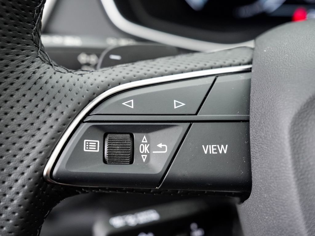 Certified 2024 Audi Q5 2.0T Premium Plus w/ Premium Plus Package AWD/4WD image 11