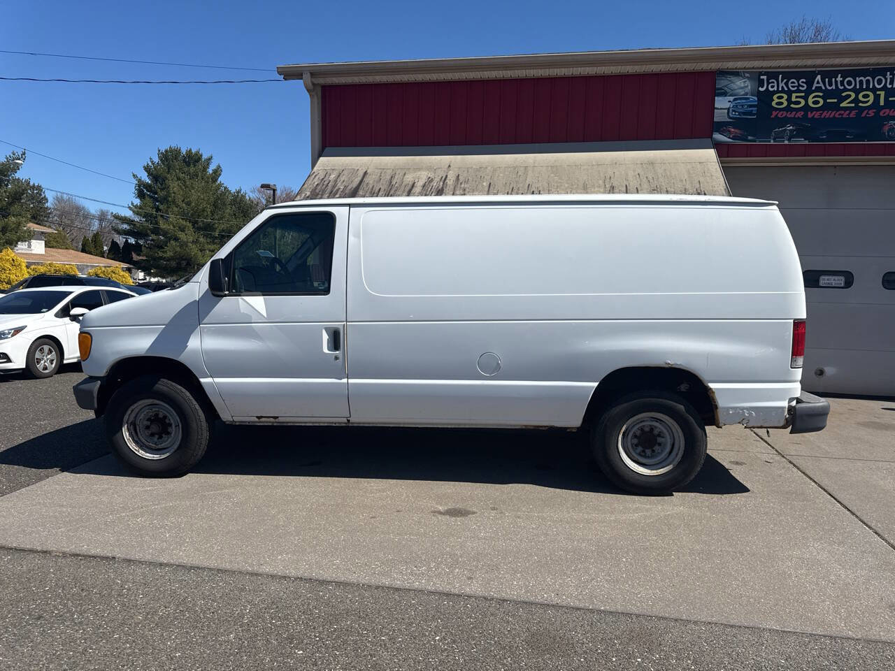 Used 2007 Ford E-250 and Econoline 250 image 2
