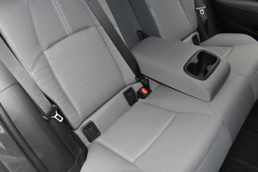 Used 2025 Toyota Corolla SE FWD image 28