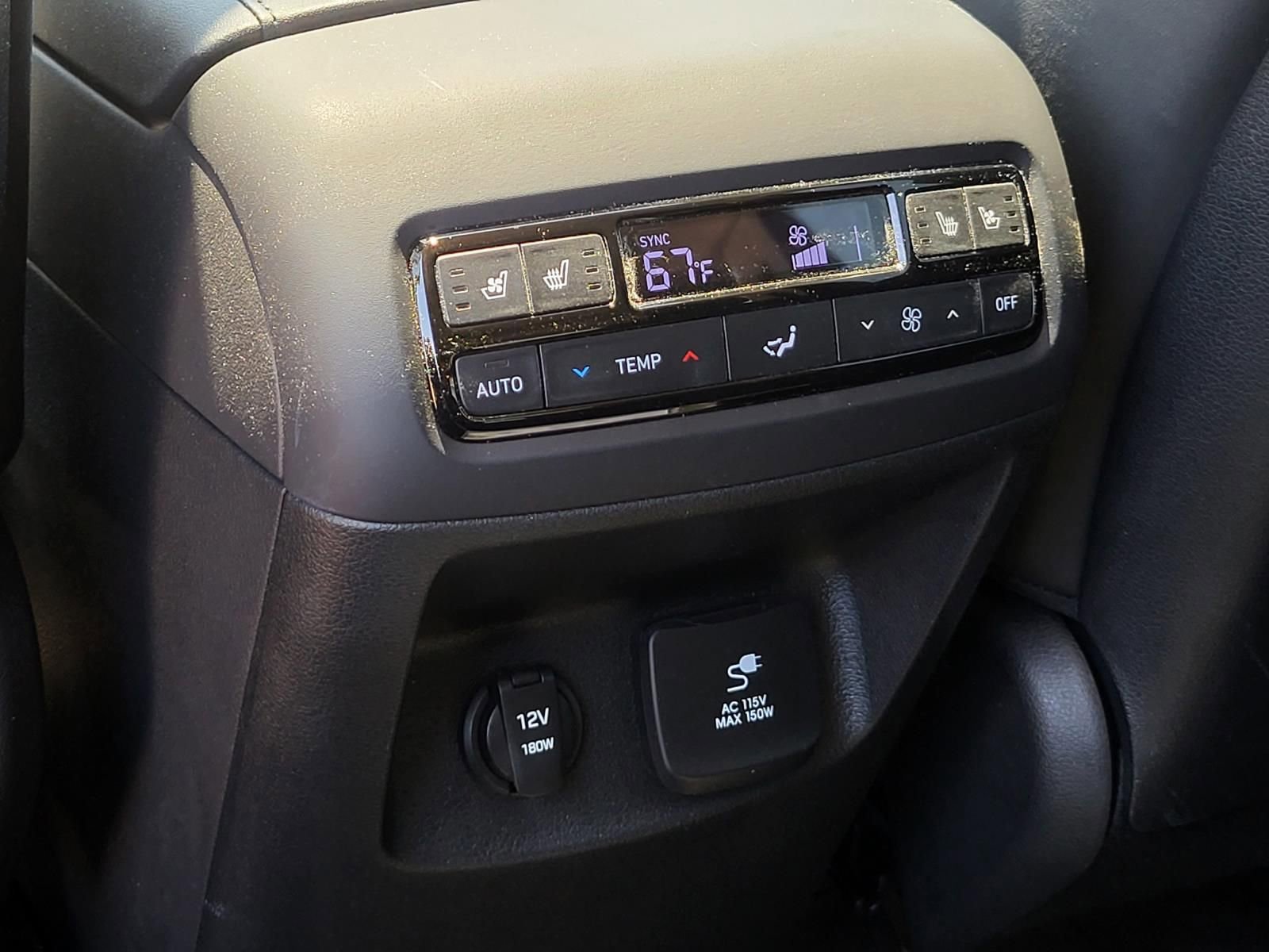 Used 2025 Hyundai Palisade SEL FWD image 19