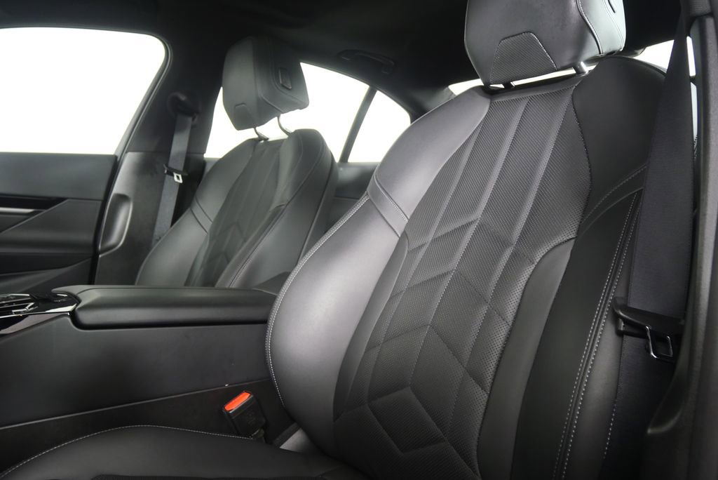 Certified 2024 BMW 530i image 10