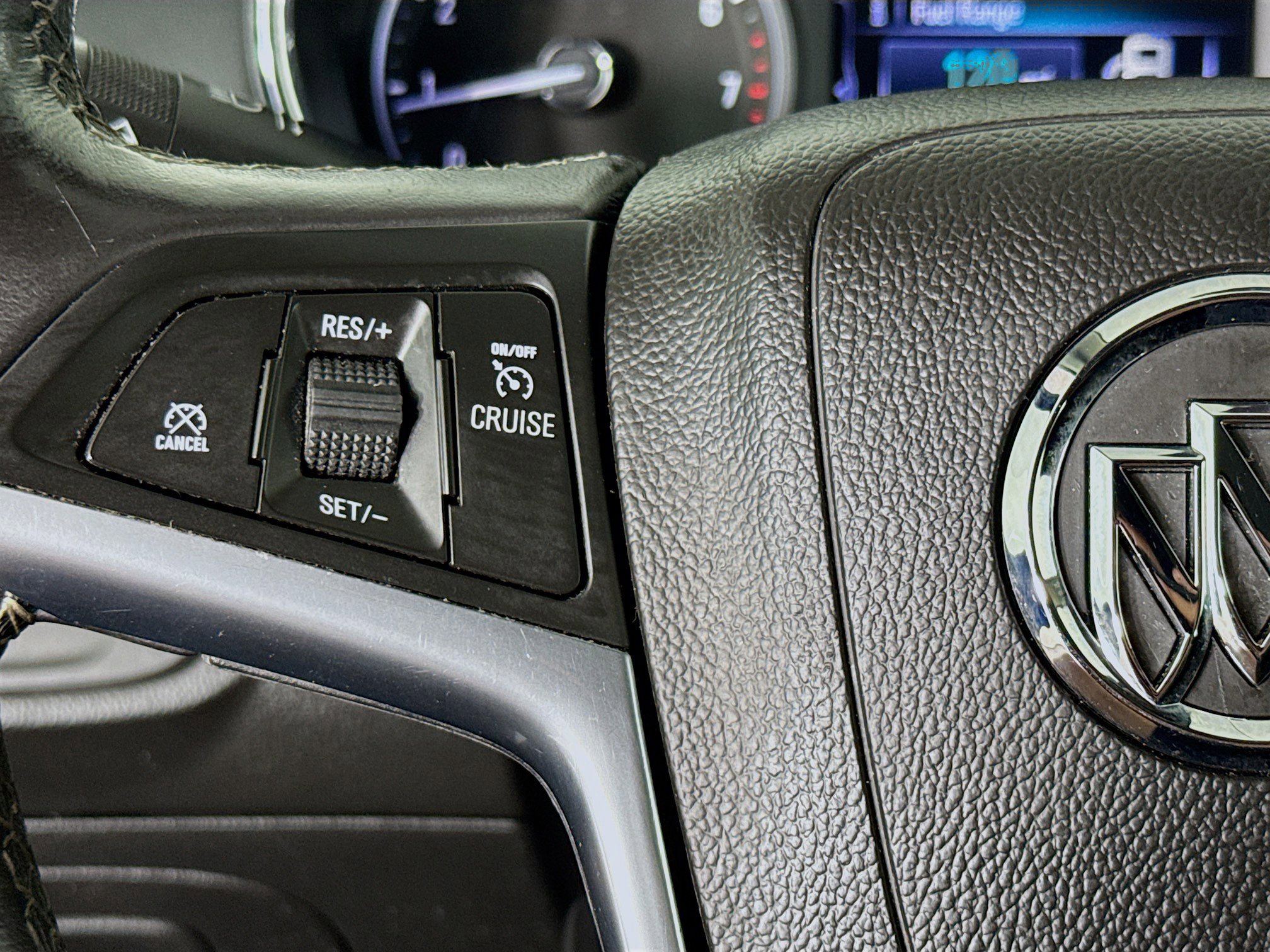 Used 2022 Buick Encore Preferred w/ Safety Package AWD/4WD image 13