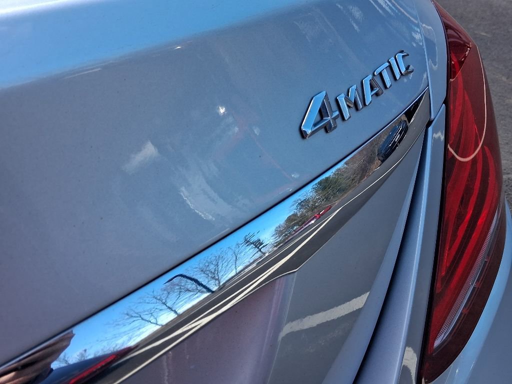 Used 2015 Mercedes-Benz C 300 4MATIC Sedan image 9