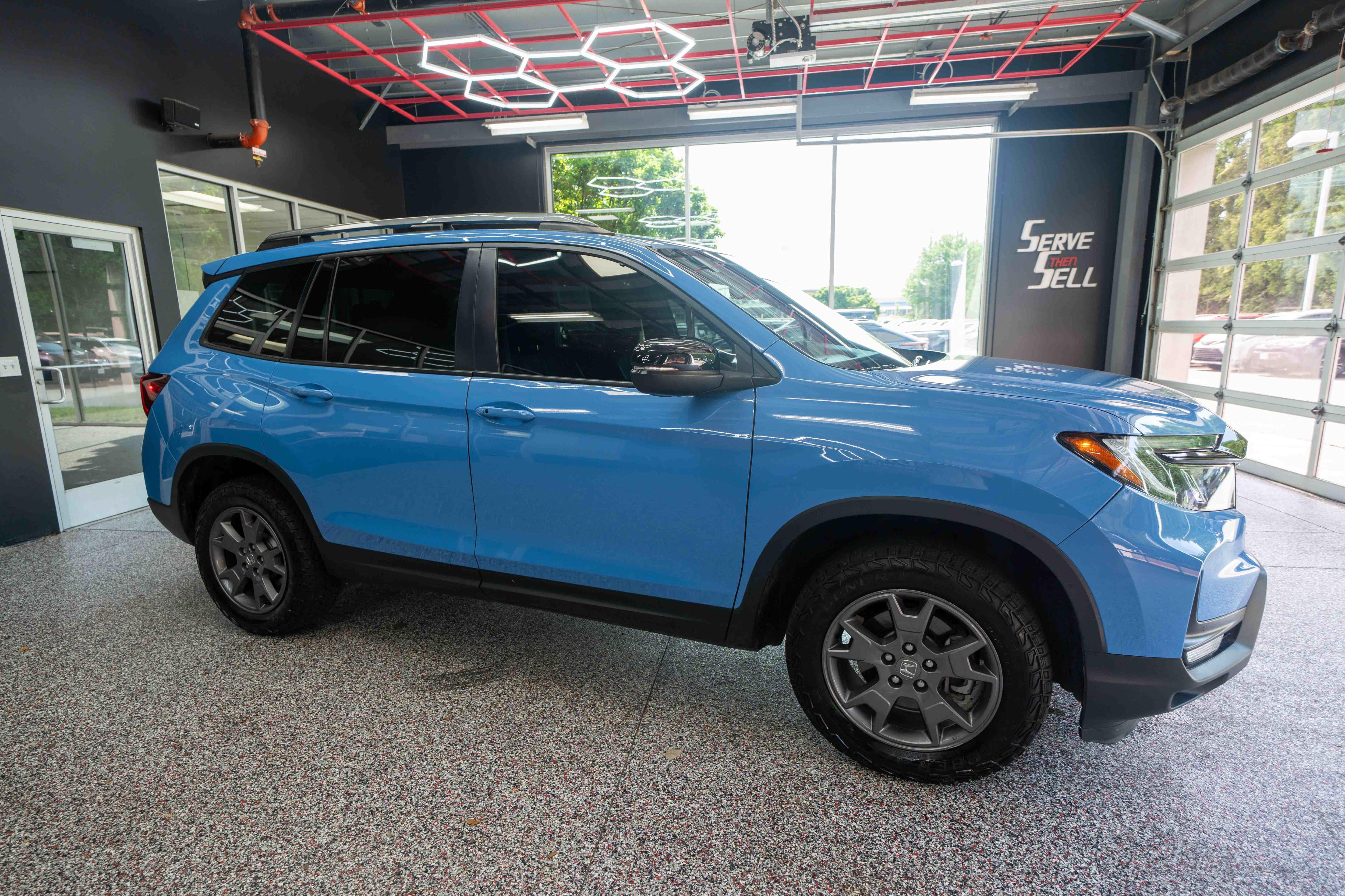 Used 2024 Honda Passport TrailSport image 5