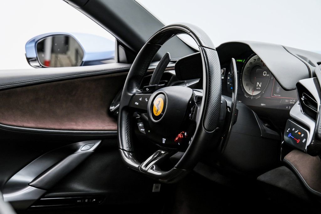 Used 2022 Ferrari SF90 Spider image 11