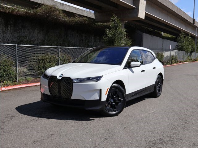 Used 2023 BMW iX xDrive50 w/ Premium Package image 1