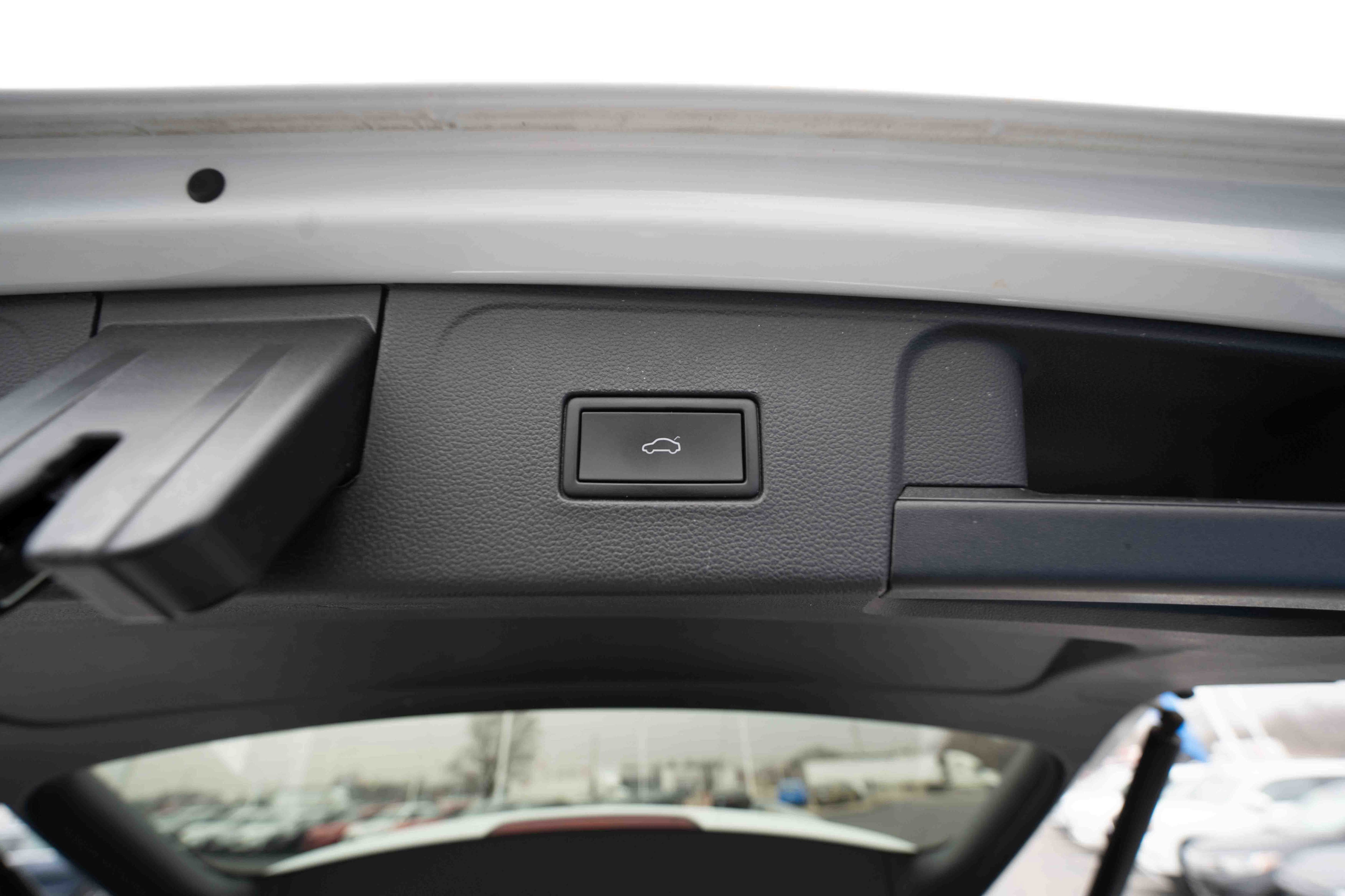 Used 2022 Volkswagen Atlas SEL image 29