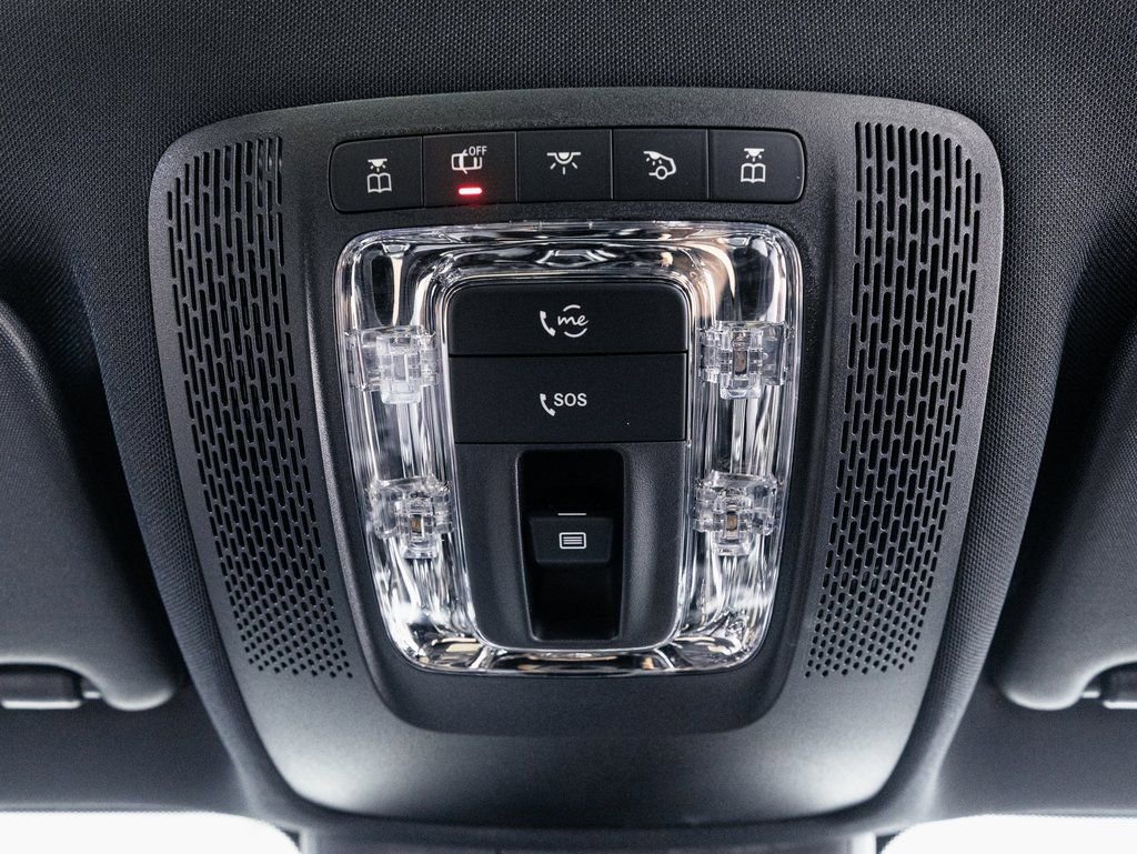Used 2024 Mercedes-Benz EQB 300 4MATIC image 19