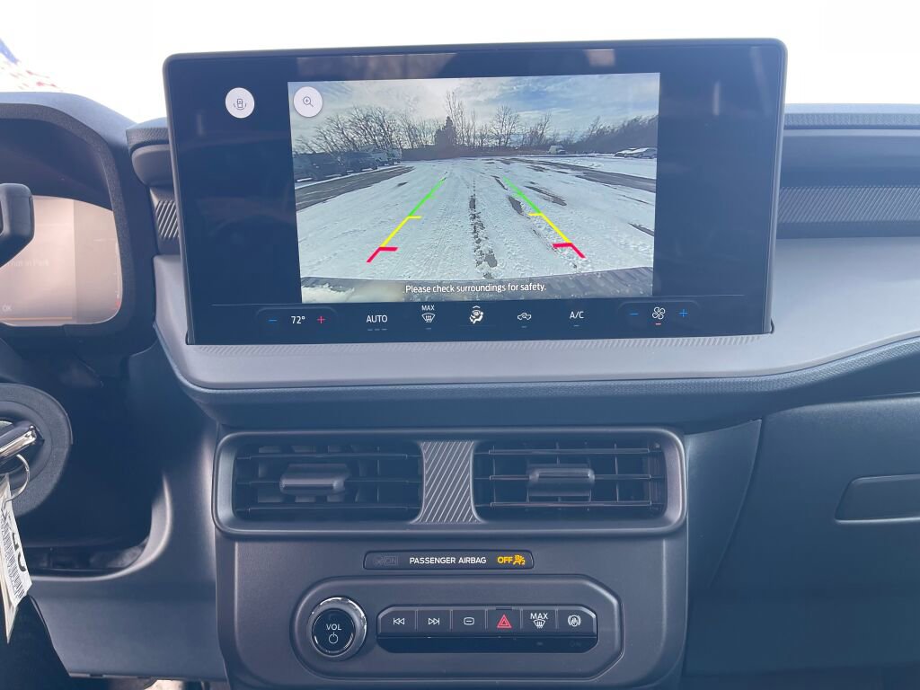 New 2025 Ford Maverick XL image 9