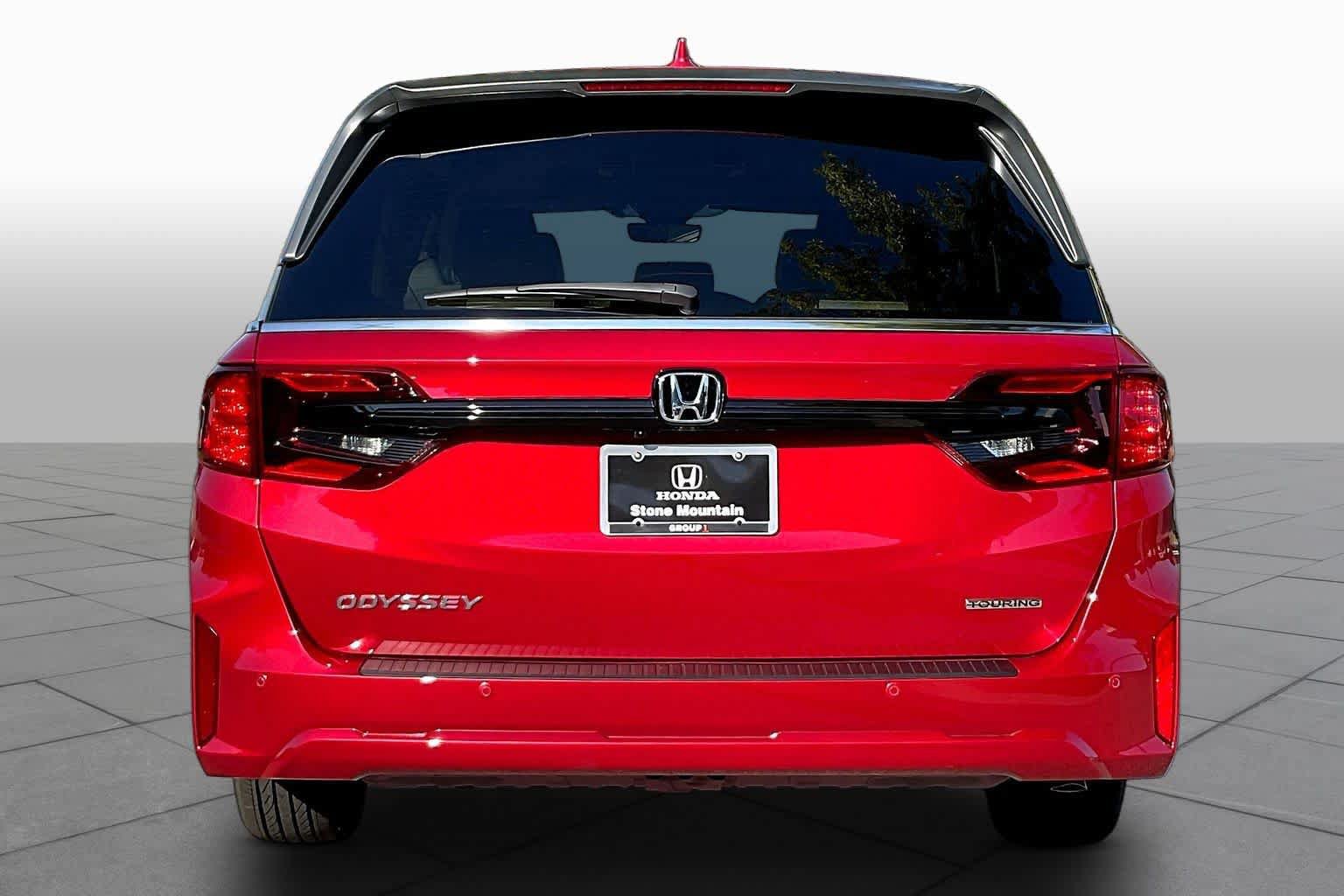 New 2027 Honda Odyssey Touring image 4