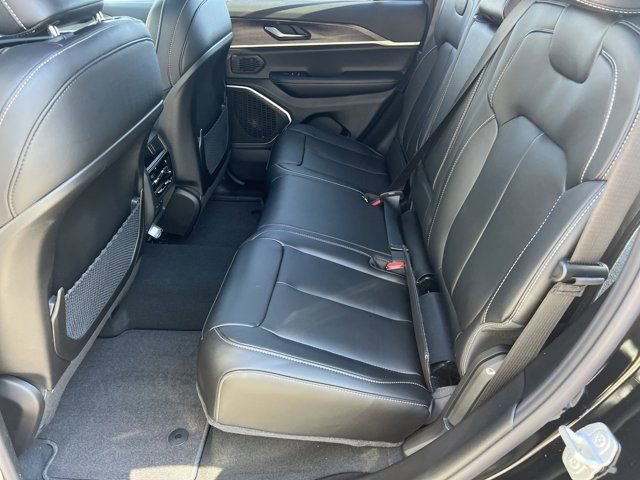 New 2026 Jeep Grand Cherokee Limited image 15