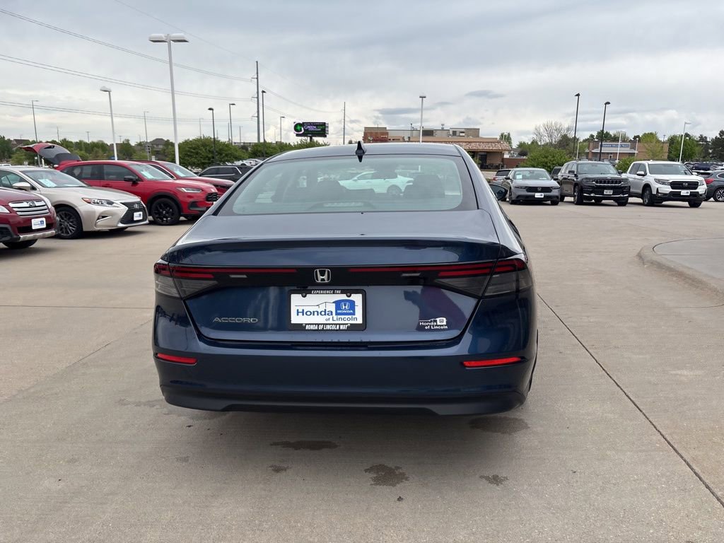Used 2023 Honda Accord EX image 6