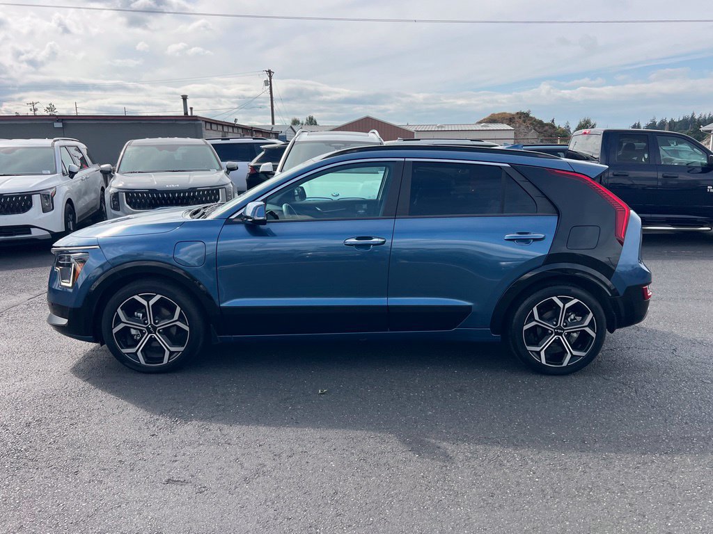 Used 2023 Kia Niro SX Touring FWD image 6