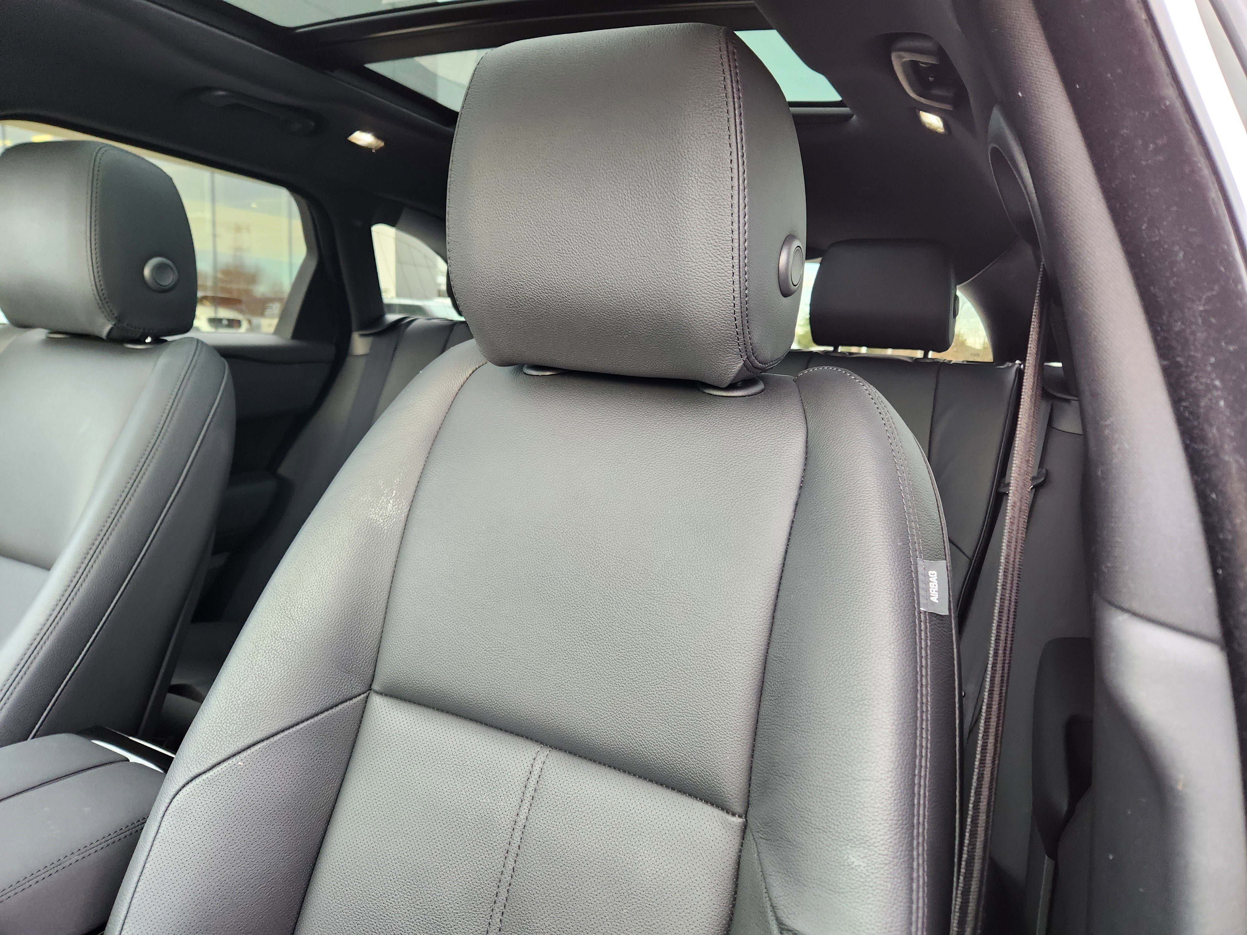 Certified 2026 Land Rover Range Rover Velar Dynamic SE image 11