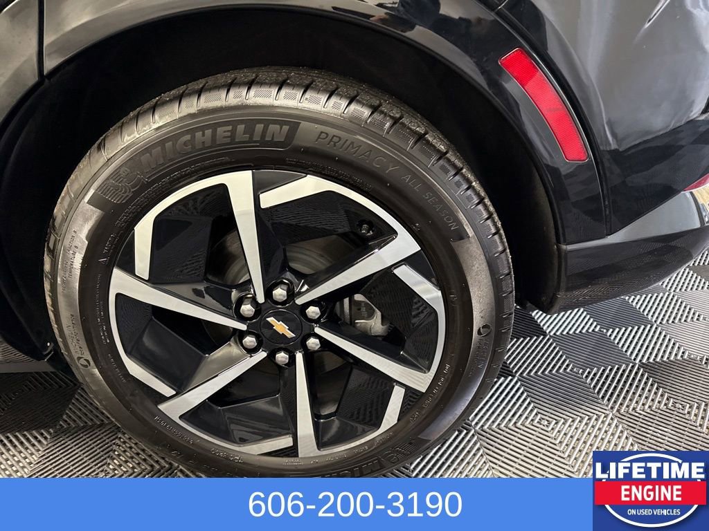 Used 2025 Chevrolet Equinox EV LT image 10