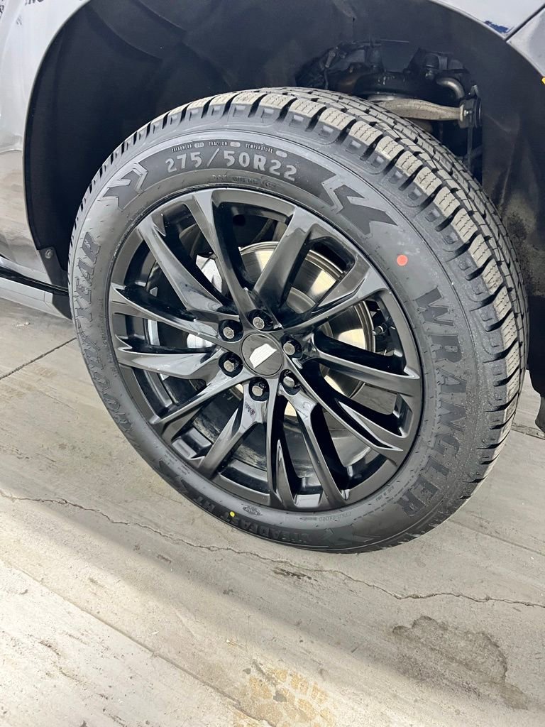 Certified 2023 Cadillac Escalade ESV Sport Platinum w/ LPO, ONYX Package AWD/4WD image 9